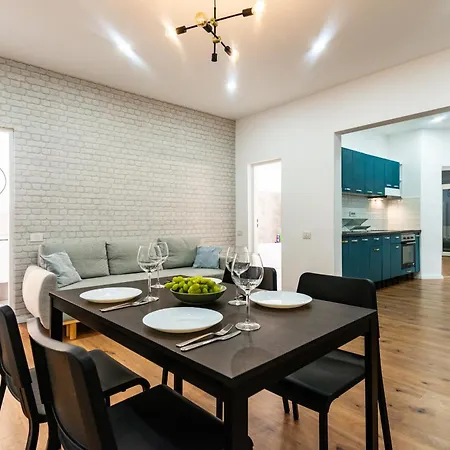 בוקרשט Ultracentral Spacious Apartment 4Br מראה חיצוני תמונה