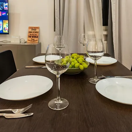 בוקרשט Ultracentral Spacious Apartment 4Br מראה חיצוני תמונה