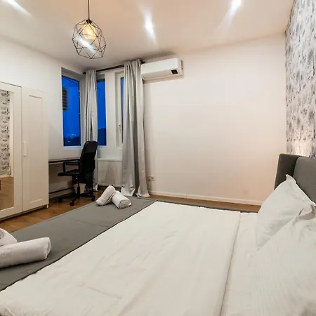 בוקרשט Ultracentral Spacious Apartment 4Br מראה חיצוני תמונה