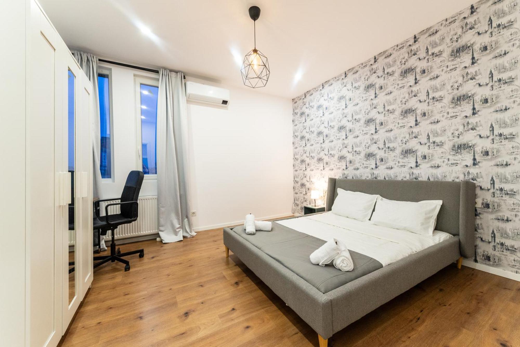 Ultracentral Spacious 4br * Bucharest