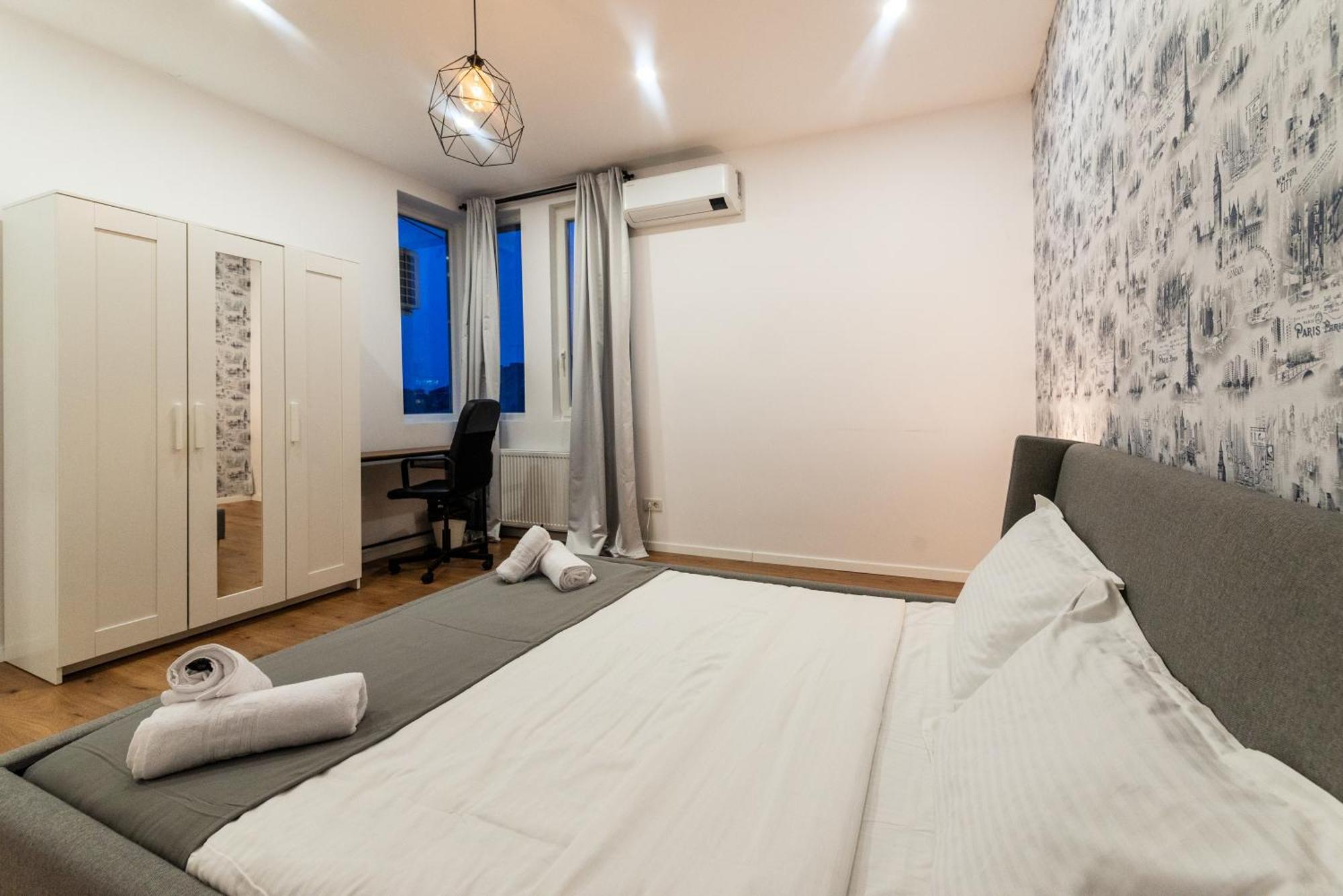 Ultracentral Spacious 4br Bucharest