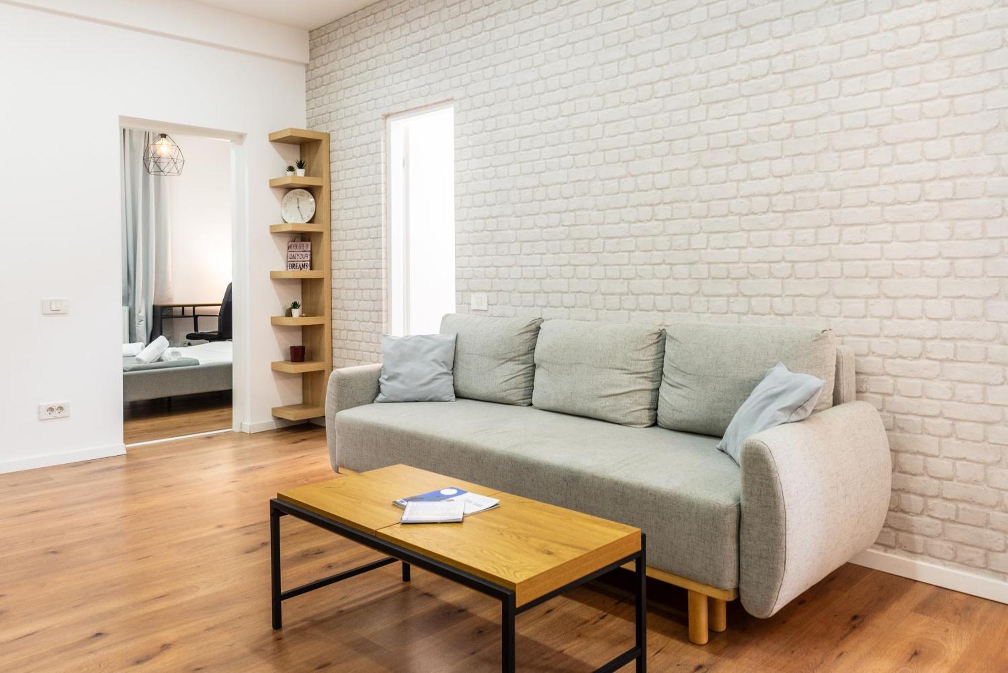 Ultracentral Spacious 4br *