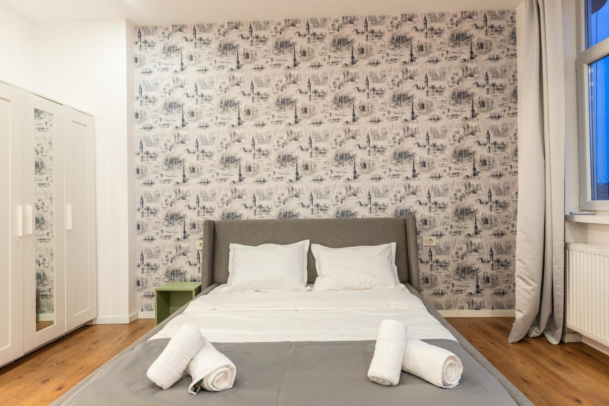 Ultracentral Spacious 4br * Bucharest