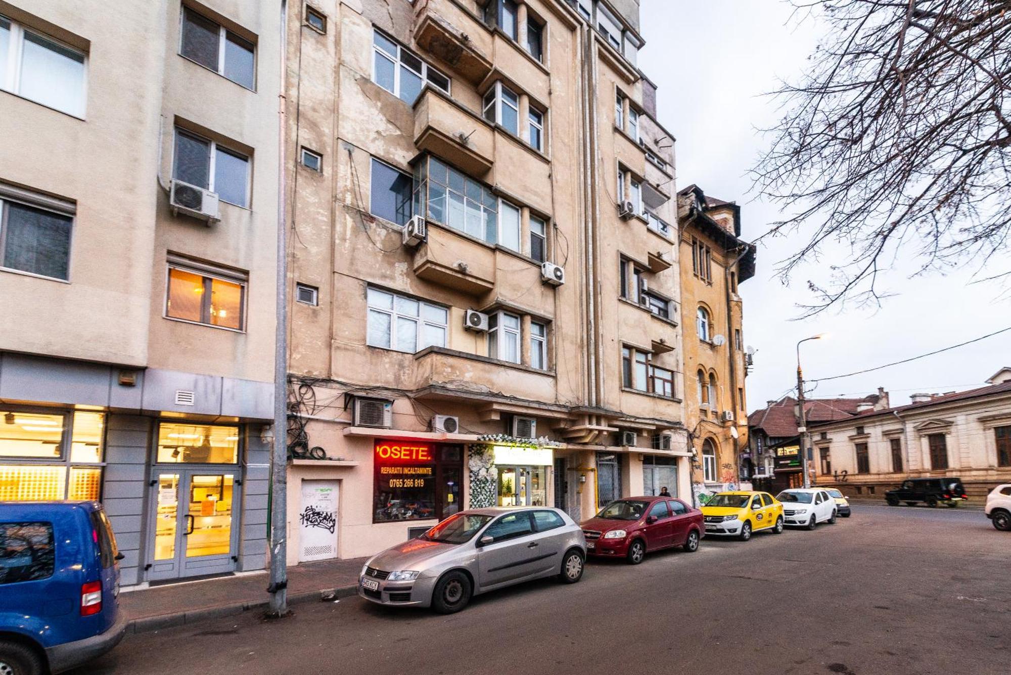 Apartment Ultracentral Spacious 4br Bucharest