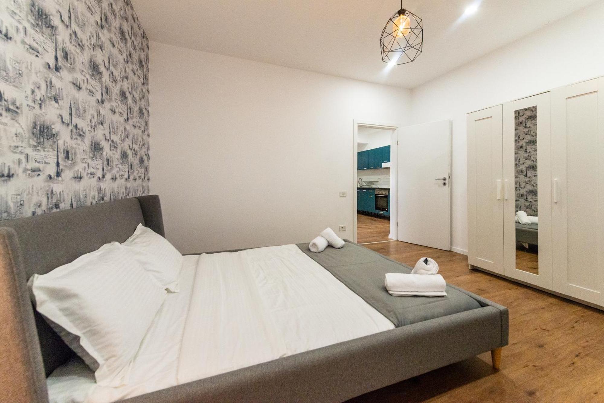 Ultracentral Spacious 4br *