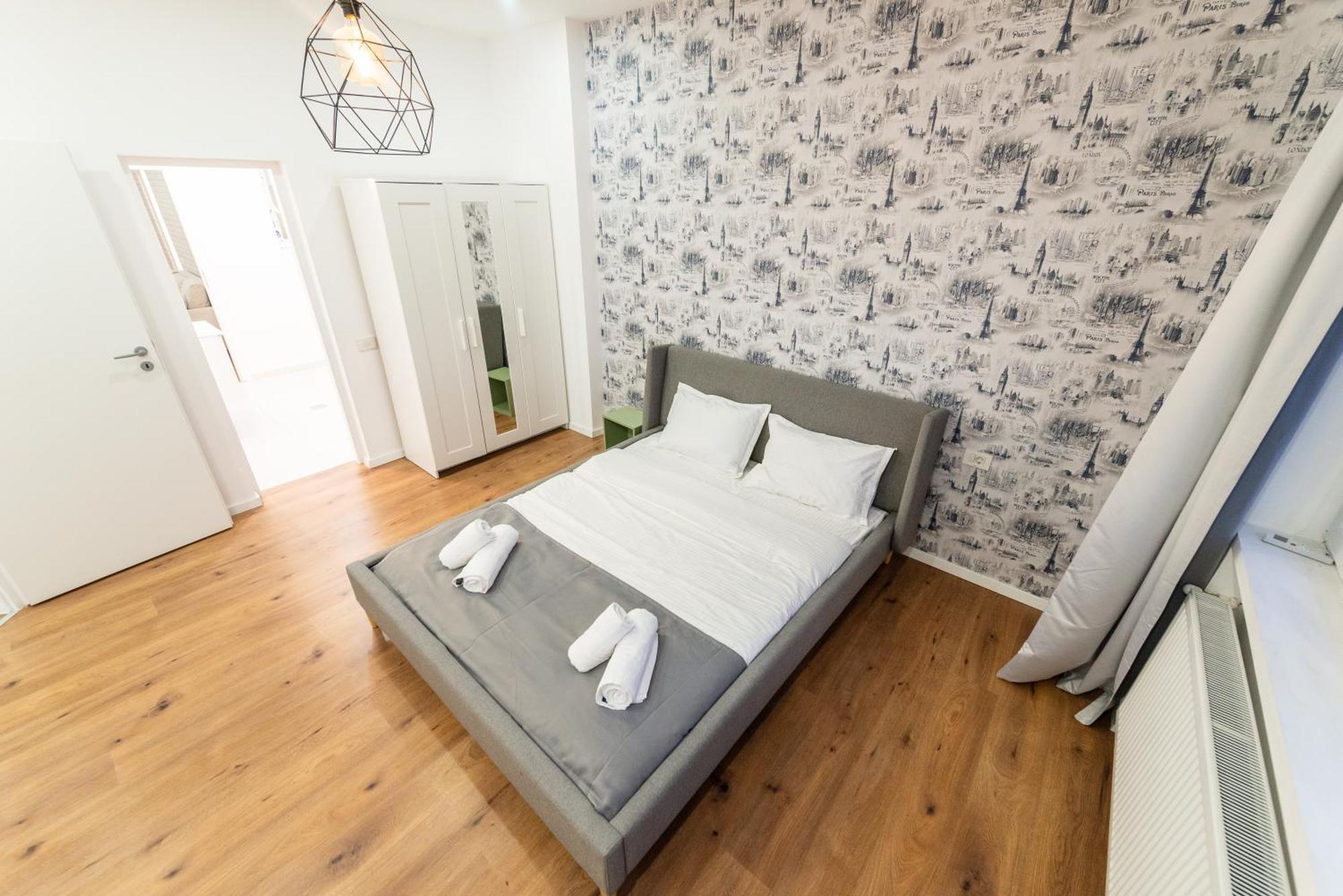 Ultracentral Spacious 4br Apartment *